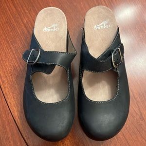 NEW, worn once Dansko Martina Mule clogs size 41 (10.5)